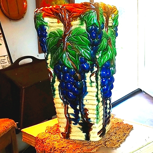 Accents Vintage Beautiful Majolica Grape And Vibe Vase Poshmark